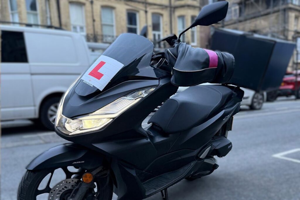 Black HONDA PCX